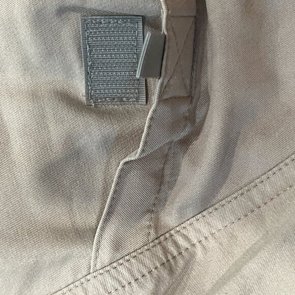 CLOUDVEIL 100% Nylon Performance Hiking Pants Multiple Zip Pockets Self Belt 34 - Picture 12 of 13